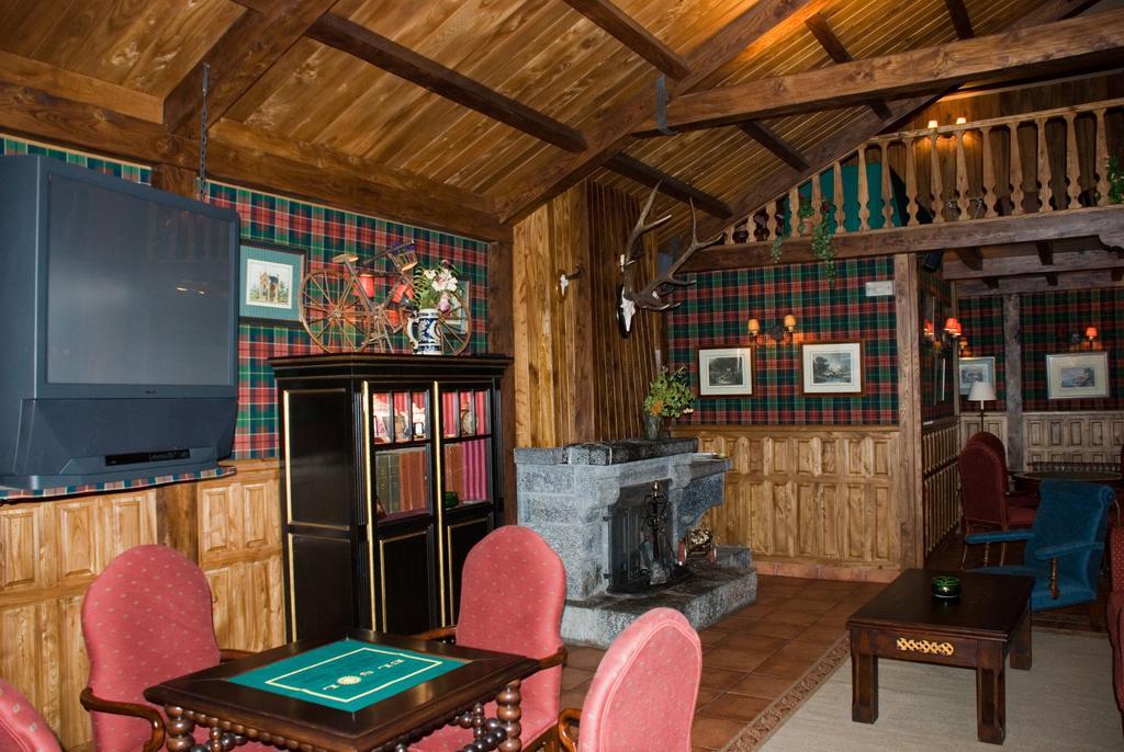 Hotel Presa Riaño Buitenkant foto