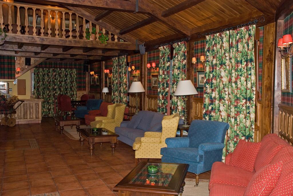 Hotel Presa Riaño Buitenkant foto